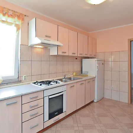 Fuer 7 Personen Ca 75 Qm In Valbandon, Istrien Istrische Riviera Valbandon