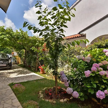 Apartamento Fuer 7 Personen Ca 75 Qm In Valbandon, Istrien Istrische Riviera *